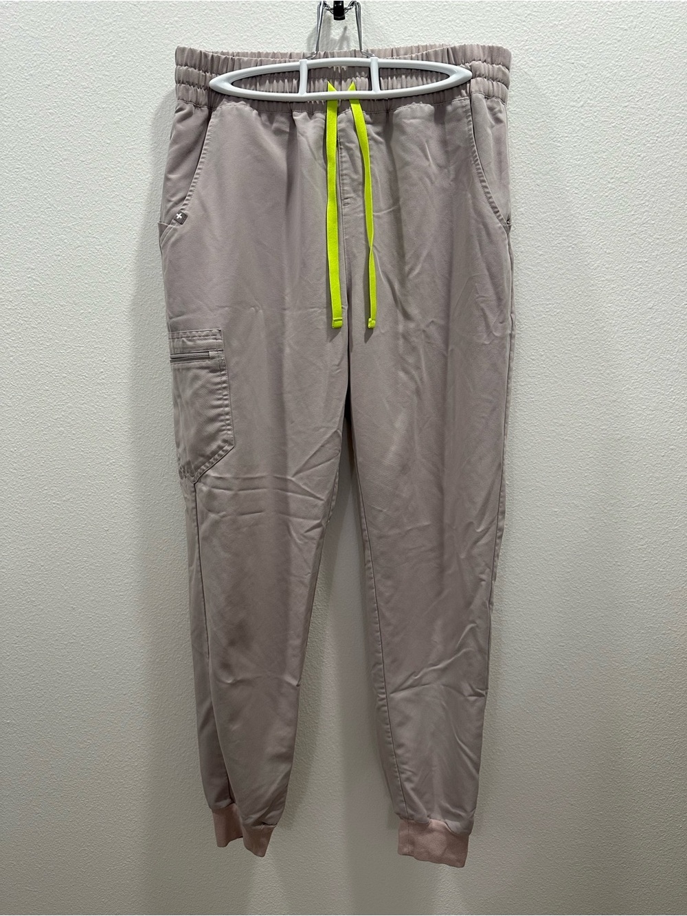 Figs Women's Zamora Light Taupe Jogger Scrub Pants Neon Drawstring medium tall